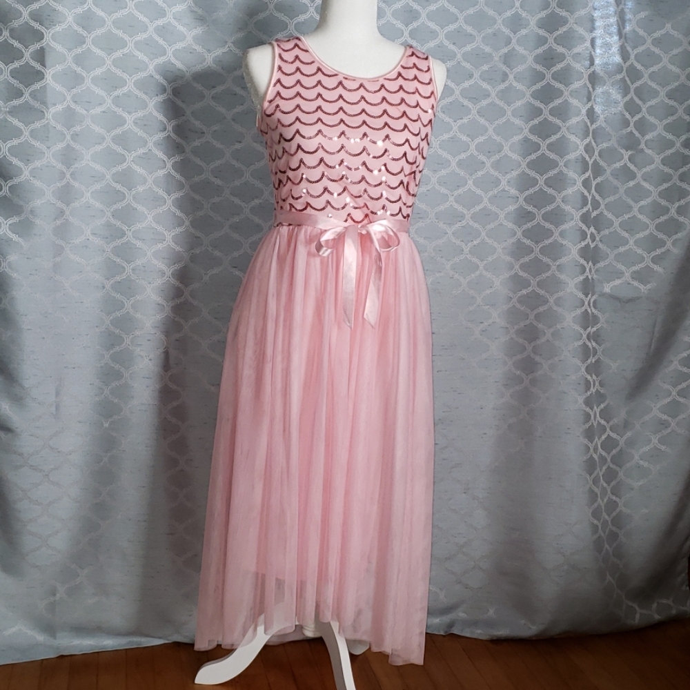 Girl's high-low Spring dress